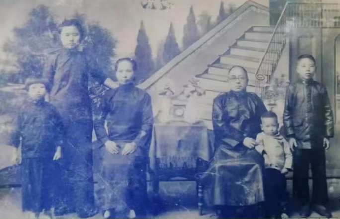 抗战老兵迟来的勋章__抗战老兵故事800字