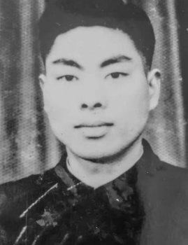 抗战老兵故事800字__抗战老兵迟来的勋章