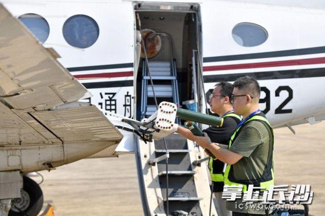 湖南飞机坠毁无一人生还_湖南今天下雨是人工降雨吗_